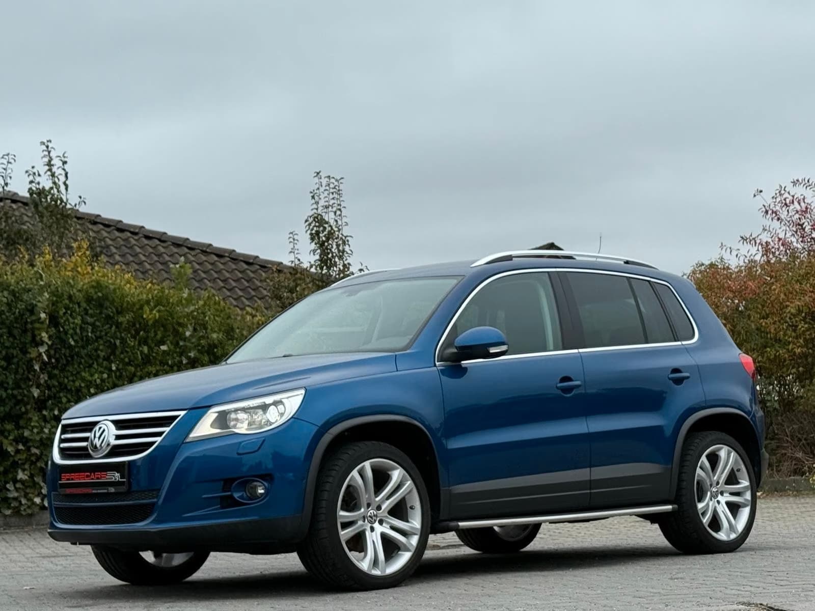 Volkswagen Tiguan Sport & Style 4Motion*1.BESITZ*XENON*NAVI