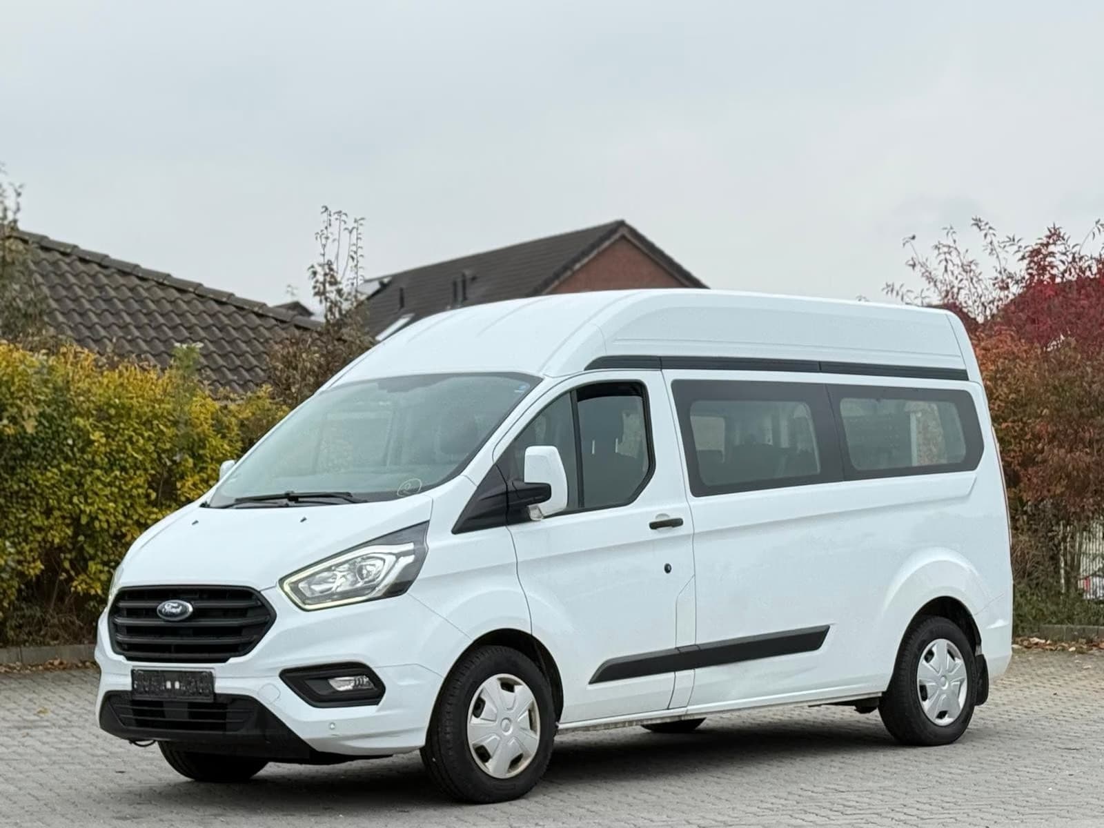 Ford Transit Custom L2H2 320*9-SITZER*ROLLSTUHL*