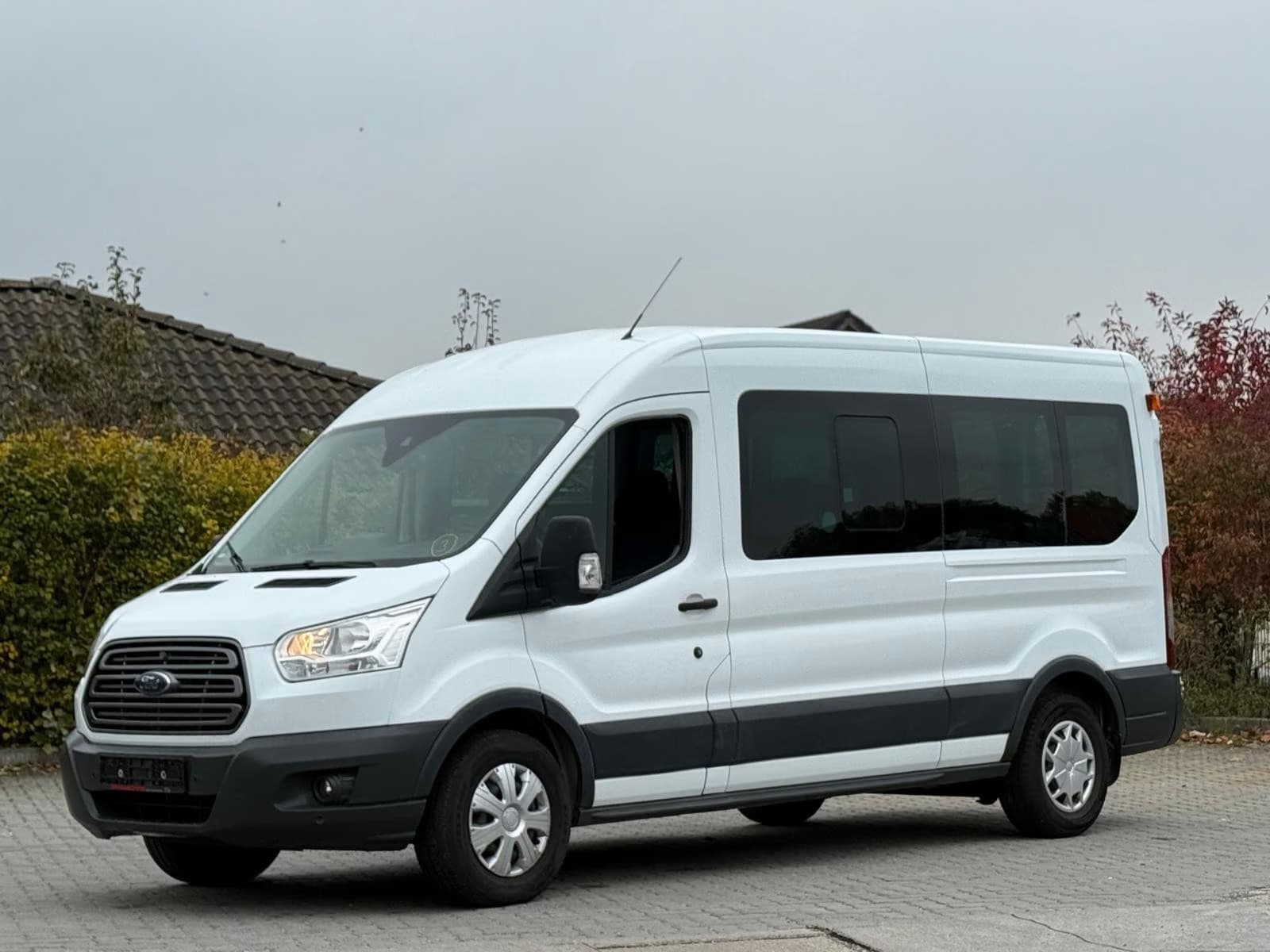 Ford Transit Kombi 350 L3*1.BESITZ*8-SITZER*ROLLSTUHL