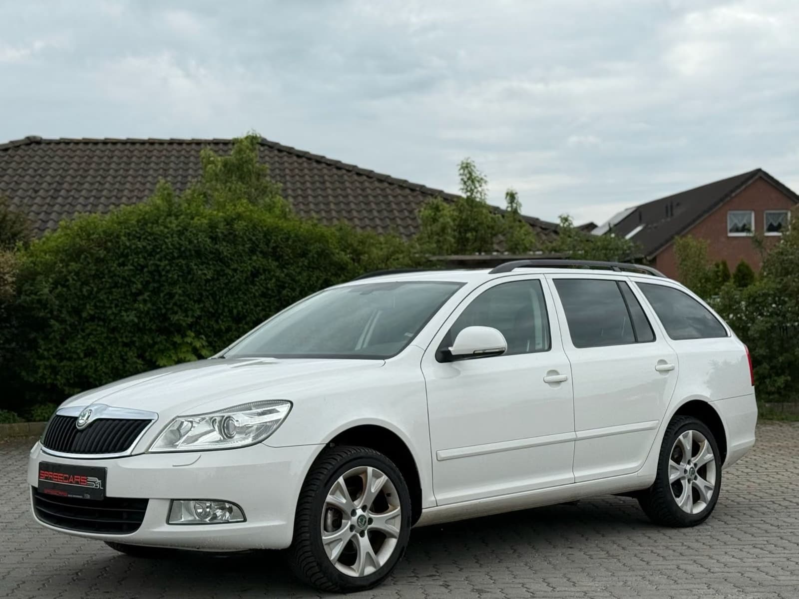 Skoda Octavia 2.0 TDI 4x4 Elegance*2.BESITZ*SCHEKHEFT