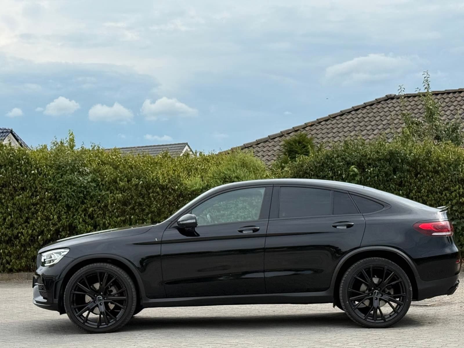 Mercedes-Benz GLC 200 Coupe 4Matic AMG-LINE PLUS*1.BESITZ*VOLL